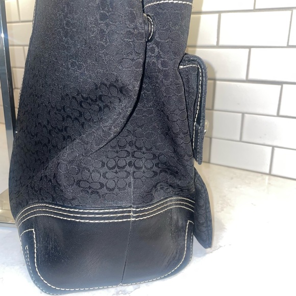 Coach 2005 Soho Signature Mini C’s Rare Tote - Picture 11 of 12